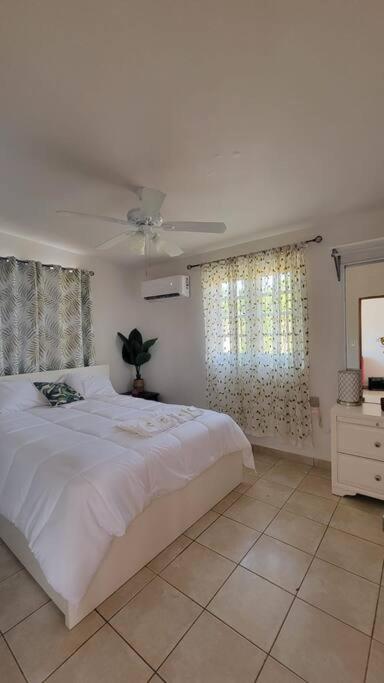 Playa Y Campo Getaway Apartment Isabela Exterior photo